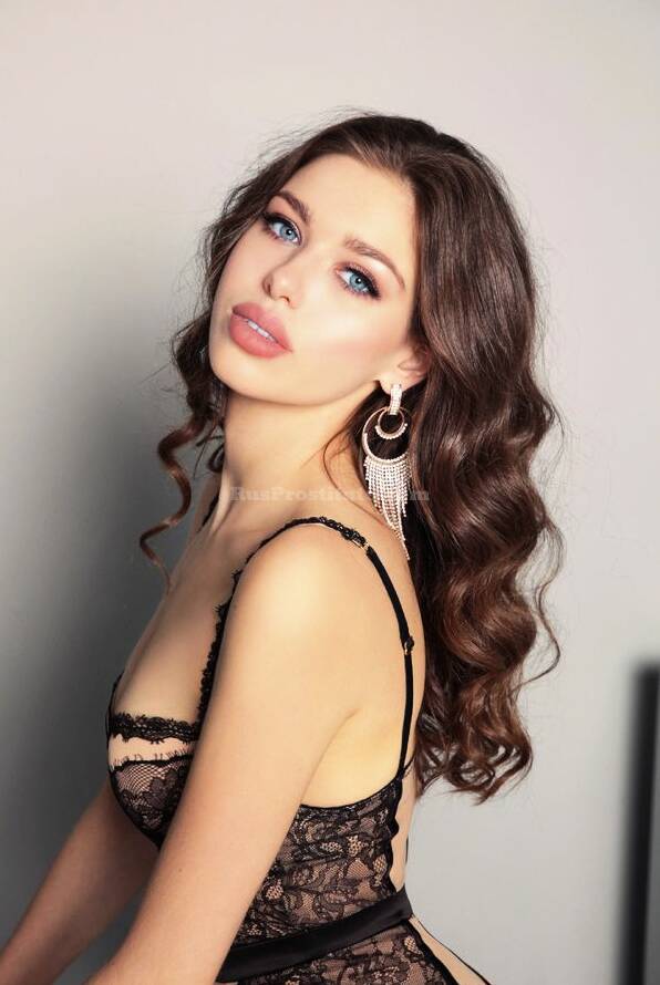 Russian Prostitute Kira. Photo 6